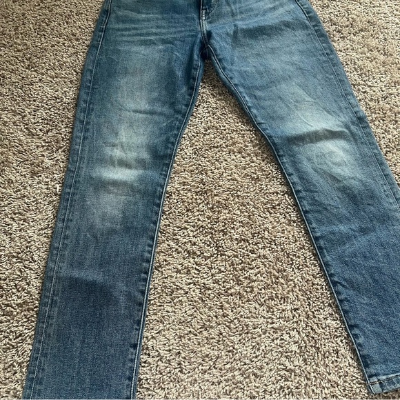 {Banana Republic} High Rise Straight Medium Wash Jeans - Picture 6 of 10